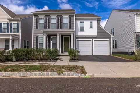 708 Withers Park Dr, Cranberry Township, PA 16066