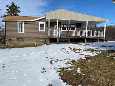 12 Smail Rd, Leechburg, PA 15656