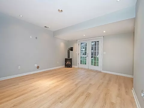 Living - 533 E Vanderbilt Dr, Mars, PA 16046 photo 8 of 9