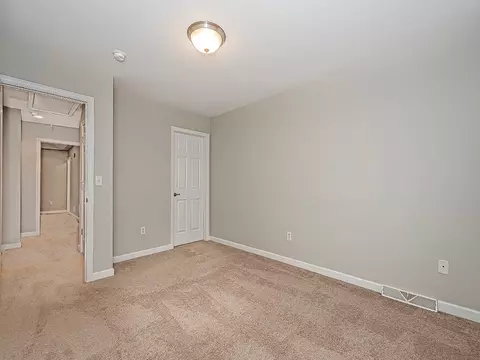Bedroom - 533 E Vanderbilt Dr, Mars, PA 16046 photo 5 of 5