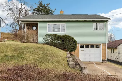 1304 Mcclelland Dr, Mckeesport, PA 15133
