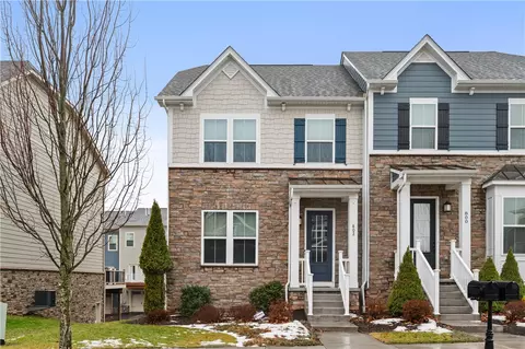 802 Oneida Cir, Mars, PA 16046