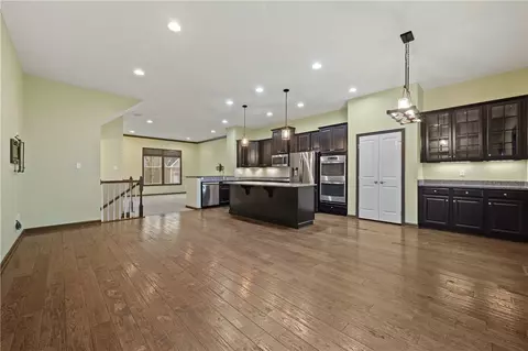 802 Oneida Cir, Mars, PA 16046 photo 8