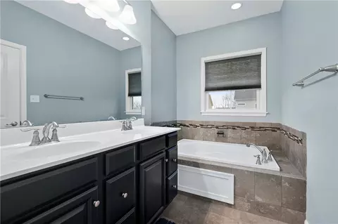 802 Oneida Cir, Mars, PA 16046 photo 17