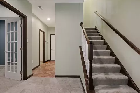802 Oneida Cir, Mars, PA 16046 photo 25