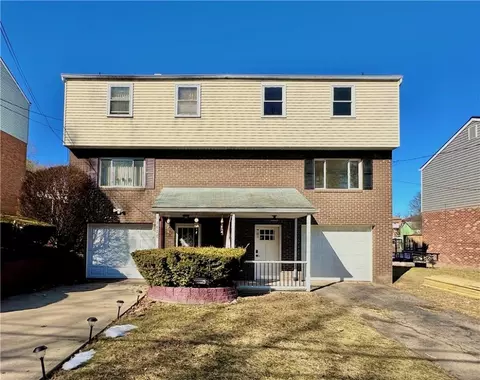 1426 Berry St, Pittsburgh, PA 15204