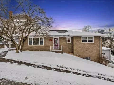 737 Mace St, Greensburg, PA 15601