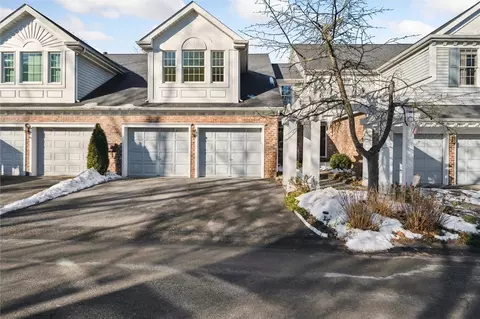 106 Waterside Dr, Mcmurray, PA 15317