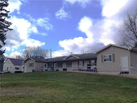 228 N Main St, Punxsutawney, PA 15767