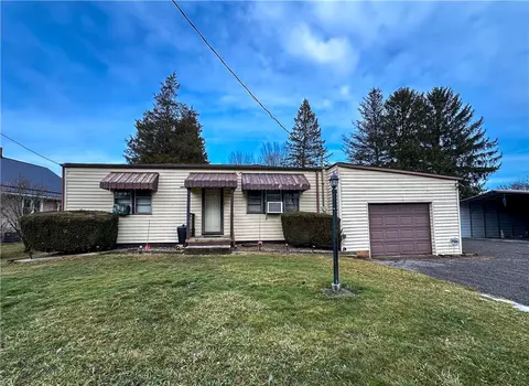 1173 Freeport Rd, Kittanning, PA 16201