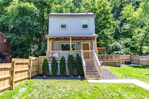 1636 Greensprings Ave, West Mifflin, PA 15122