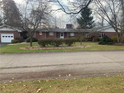 209 Oakland St, Mars, PA 16046