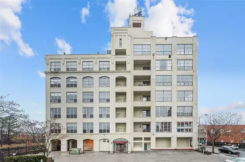 5850 Centre Ave #217, Pittsburgh, PA 15206