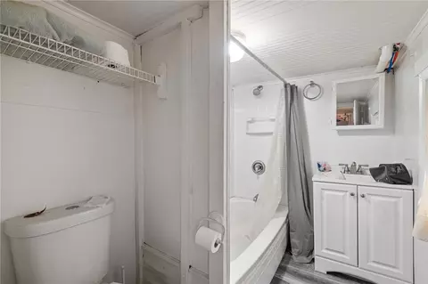 Bath - 5859 Grant Ave, Export, PA 15632 photo 2 of 2