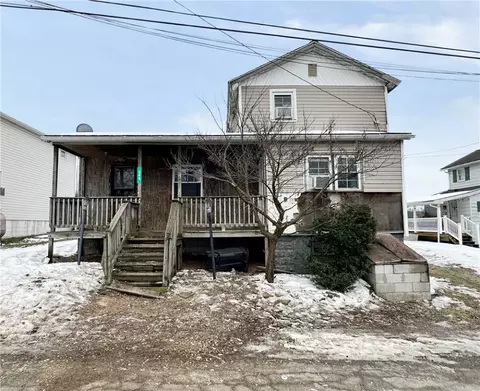 345 Price St, Bovard, PA 15619
