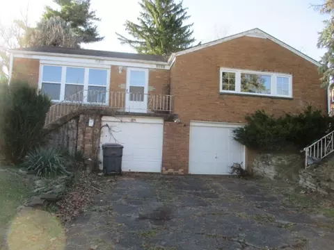46-48 Greenbriar Dr, Pittsburgh, PA 15220
