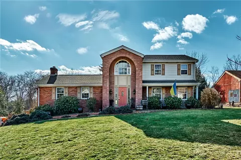97 St Andrews Dr, Beaver Falls, PA 15010
