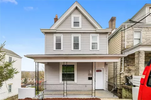 34 Noble Ln, Pittsburgh, PA 15210