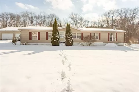 91 N Gait Dr, Slippery Rock, PA 16057
