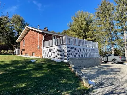 115 Blaszczak Rd, Uniontown, PA 15401