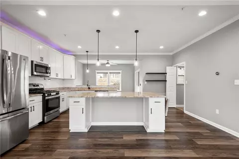 215 Lockheed Dr, Coraopolis, PA 15108 photo 7