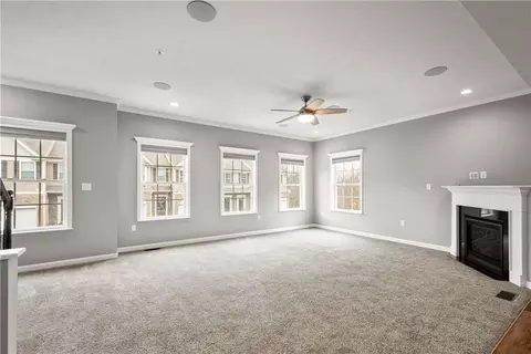 215 Lockheed Dr, Coraopolis, PA 15108 photo 6