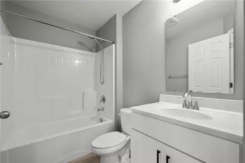 215 Lockheed Dr, Coraopolis, PA 15108 photo 24