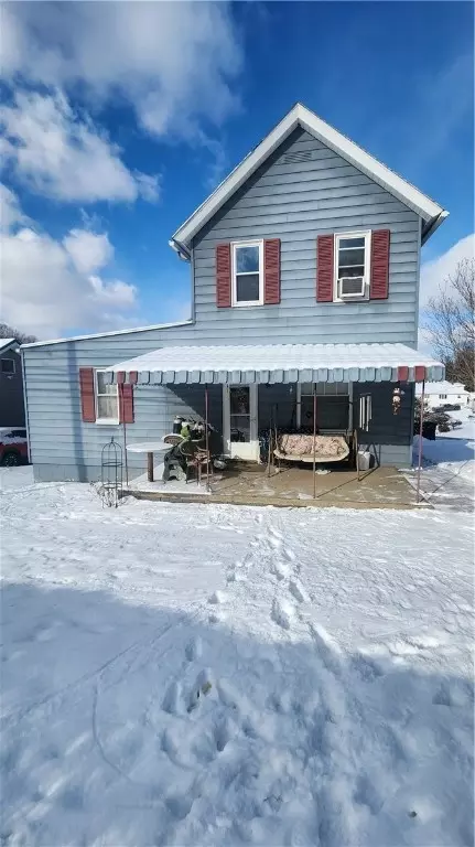1176 Hancock Ave, Vandergrift, PA 15690