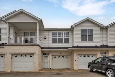 250 Adams Pointe Blvd #5, Mars, PA 16046