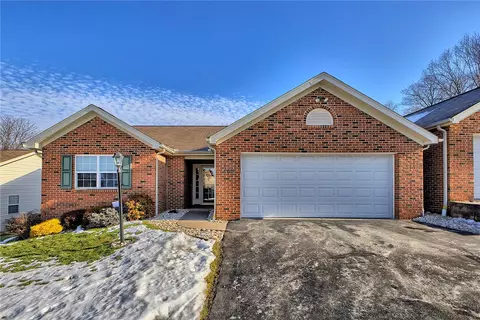 404 Cascade Dr, Greensburg, PA 15601