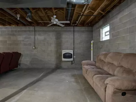 Living - 8 Cherry Aly, Monaca, PA 15061 photo 3 of 3
