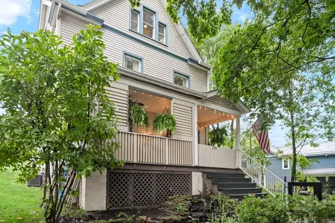 216 Crowe Ave, Mars, PA 16046