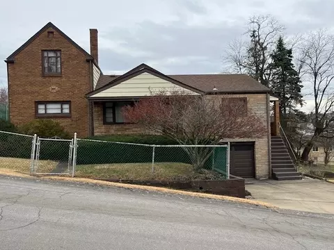 426 Maple St, West Mifflin, PA 15122