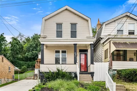 2620 Salisbury St, Pittsburgh, PA 15210