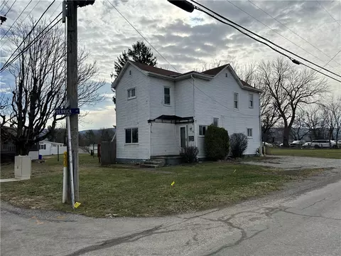 353 Derrick Ave, Uniontown, PA 15401