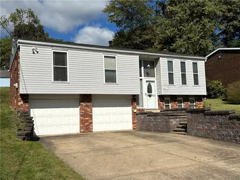 4437 Helmar Dr, Monroeville, PA 15146