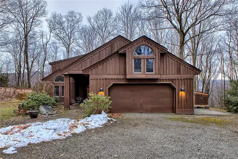 181 Rocky Ridge Rd, Champion, PA 15622