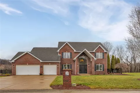 12037 Waterford Dr, Irwin, PA 15642