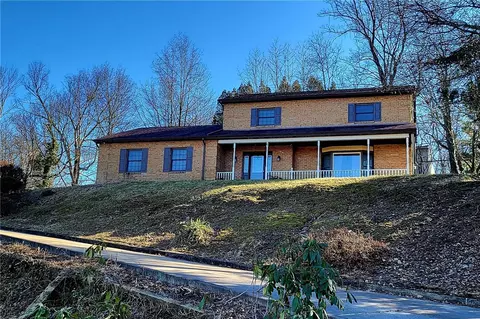 3216 Ridgeway Rd, Greensburg, PA 15601