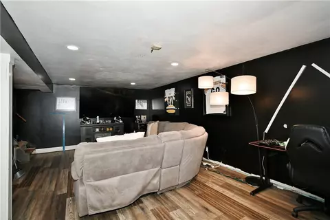 4 Maple Ln, Eighty Four, PA 15330 photo 22