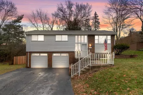 136 Danube Dr, Pittsburgh, PA 15209