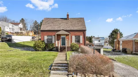 1006 Greenhill Rd, Pittsburgh, PA 15209