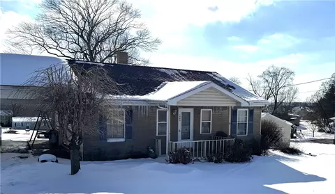 1940 Conway Wallrose Rd, Freedom, PA 15042