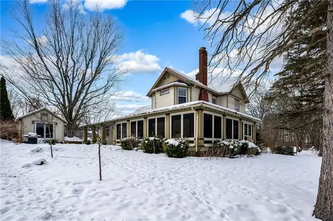 4050 New Castle Rd, Pulaski, PA 16143