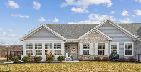 1271 Tilly Dr, Valencia, PA 16059