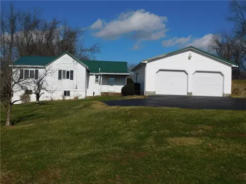 318 West Ln, Uniontown, PA 15401