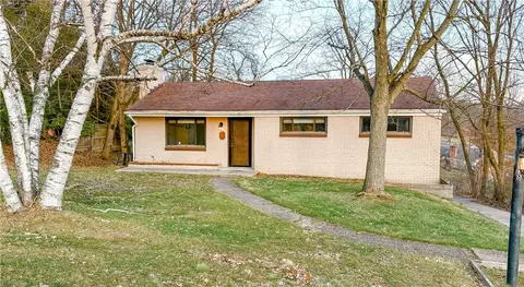 118 Joyce Dr, Mcmurray, PA 15317