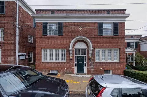 938 Bellefonte St, Pittsburgh, PA 15232