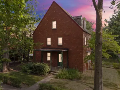 605 Olympia Rd, Pittsburgh, PA 15211