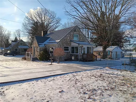 4647 Elton Rd, Elton, PA 15934 photo 2